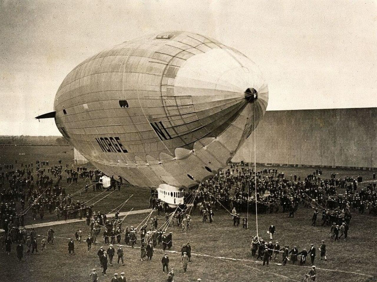 12 maggio 1926: il primo sorvolo del Polo Nord - INGVambiente